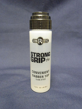 Strong Grip Plus Convenient Dabber Top 1.4 fl. oz.